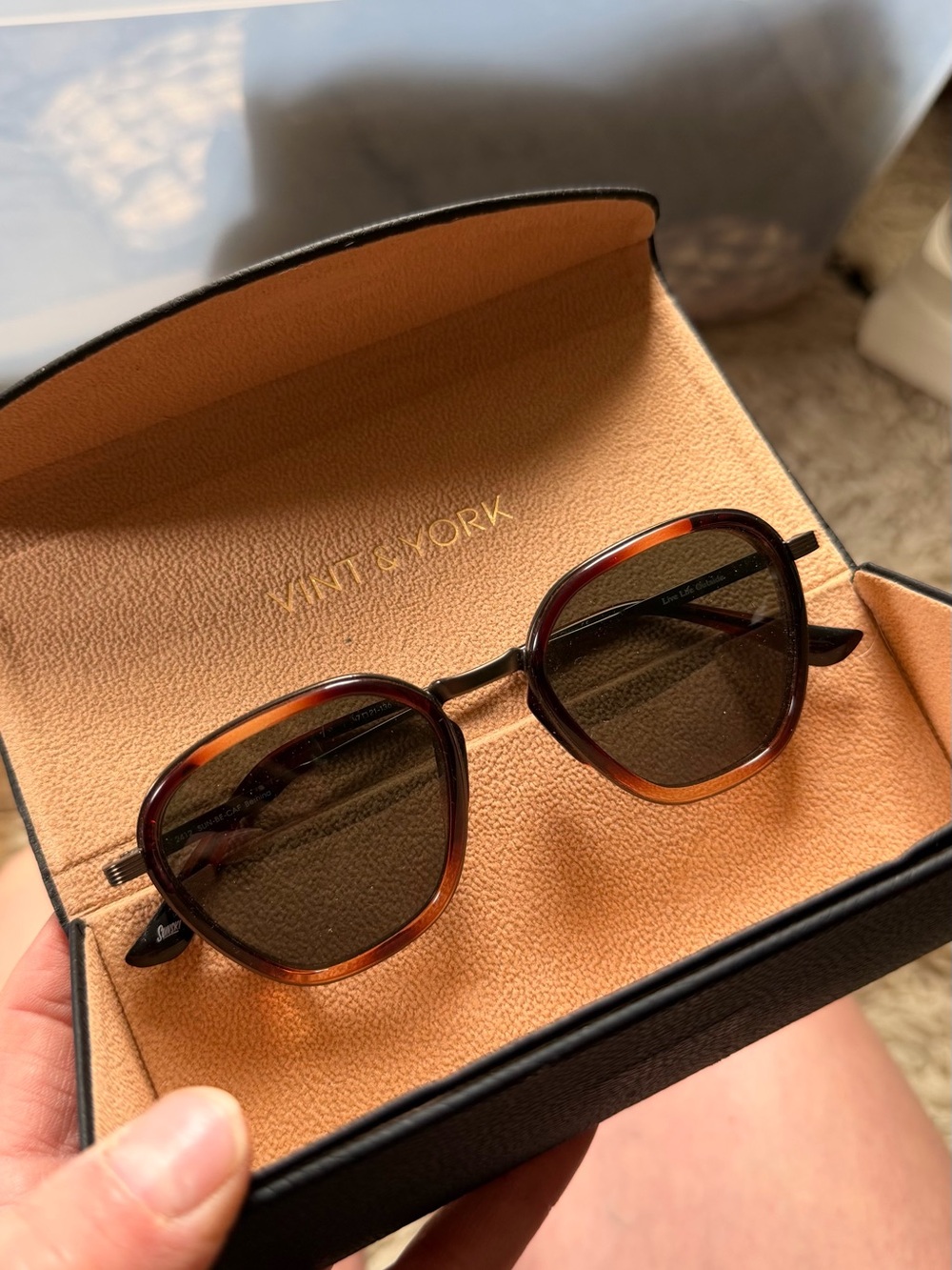 Vint & york sunglasses